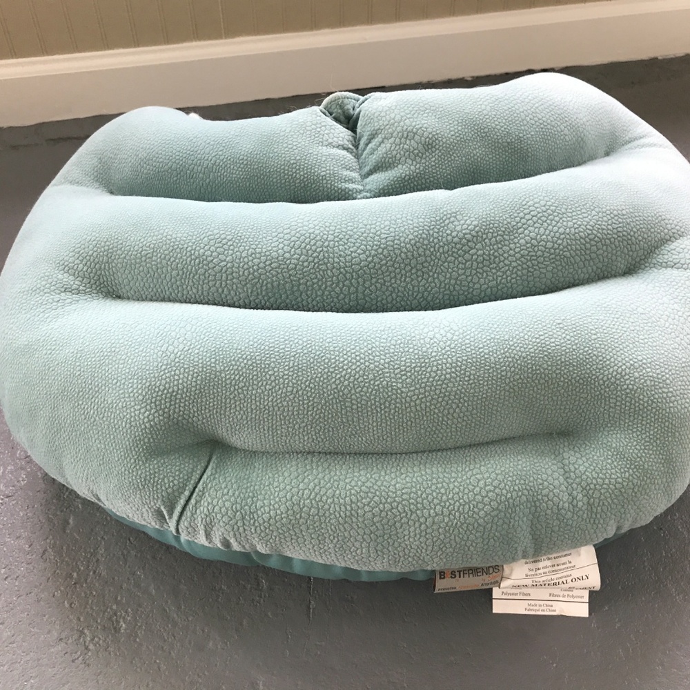 Dog/Cat Deep Dish Cuddler: Pet Bed - Picture 4 of 6